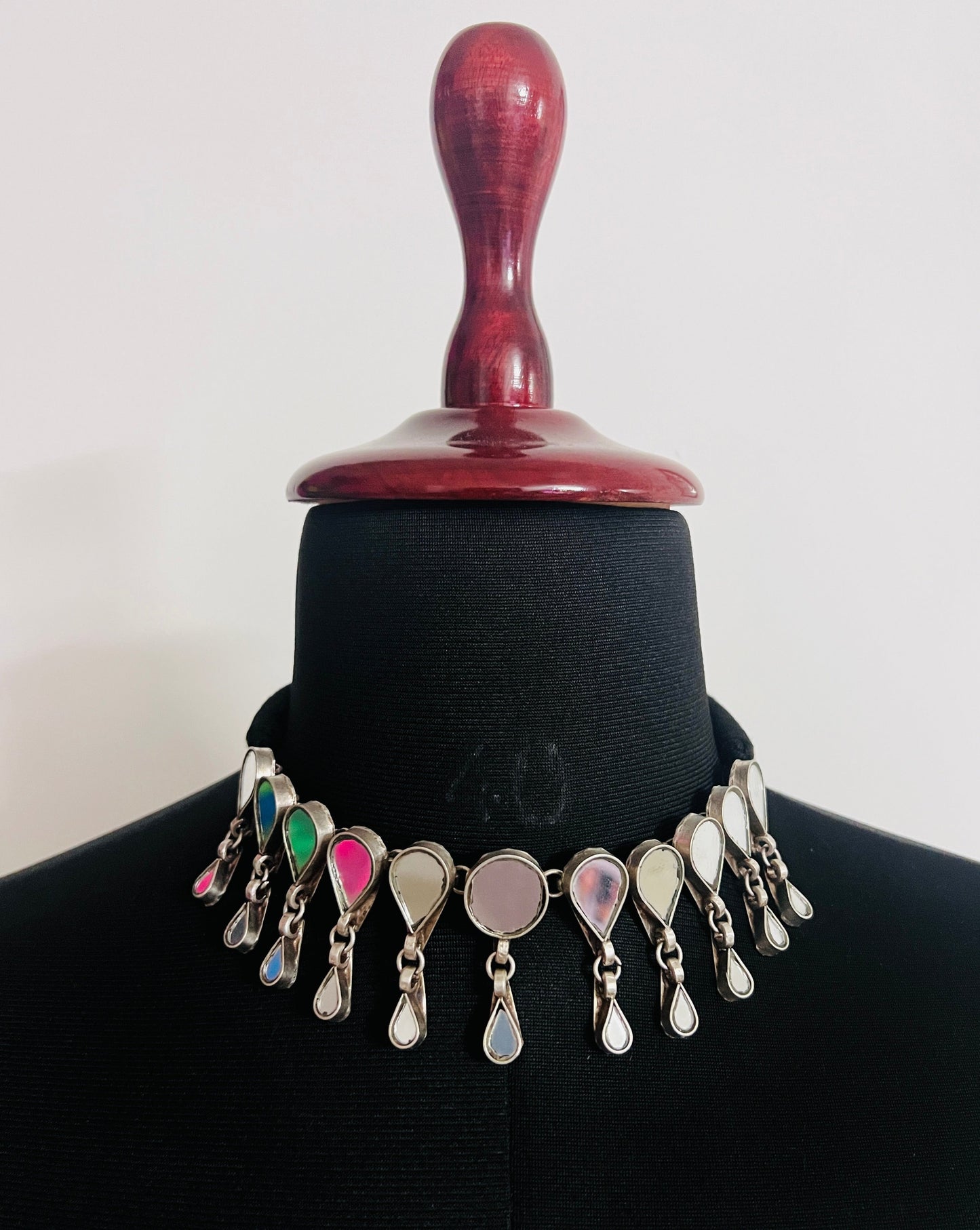 Madhura Glass Choker